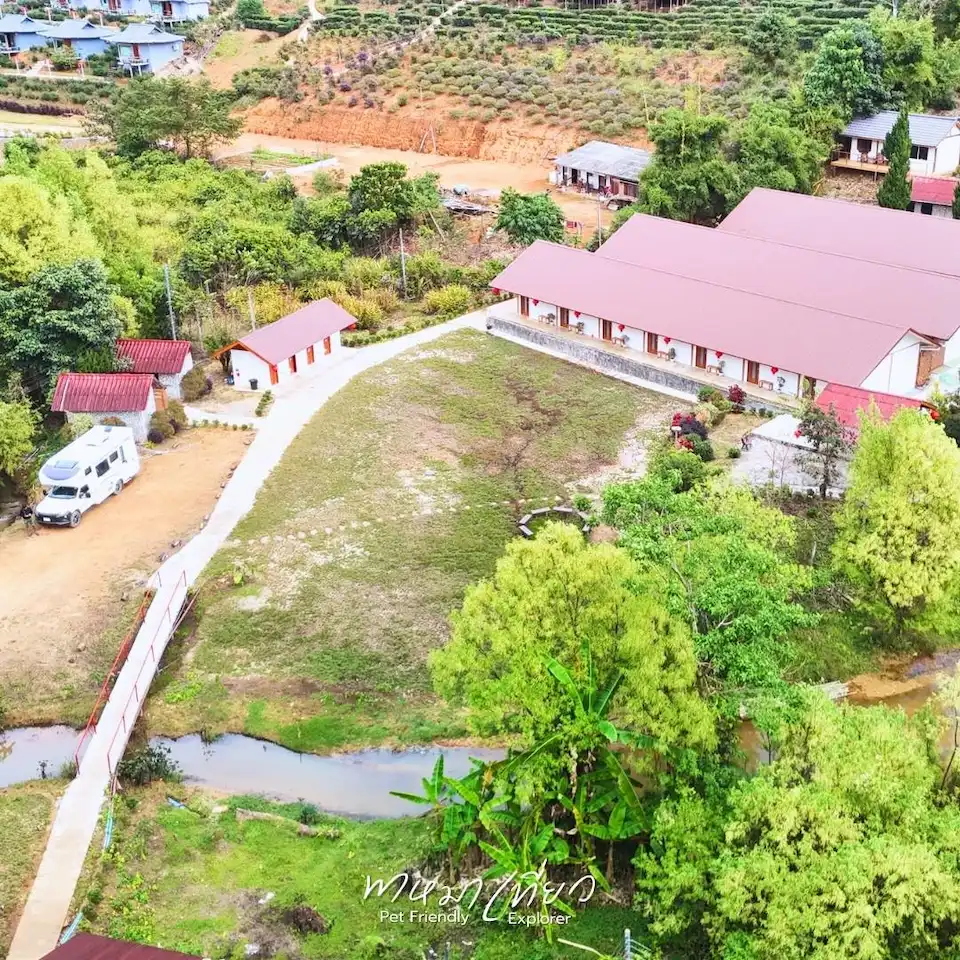 Baan Daeng - garden