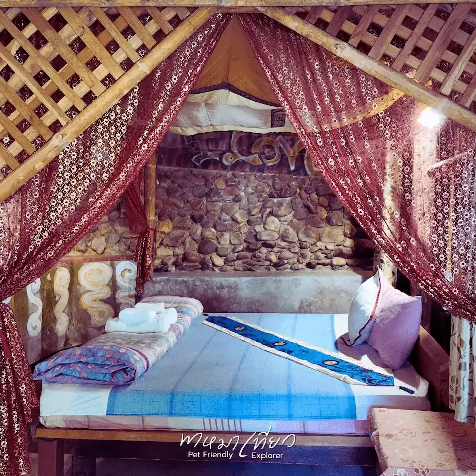 Valley House Room